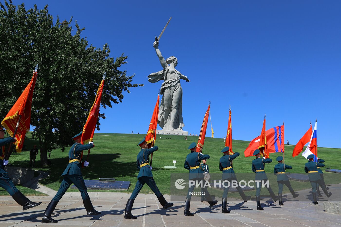 Рабочая поездка главы МИД РФ С. Лаврова в Волгоград