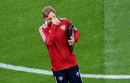 Футбол. Тренировка сборной России