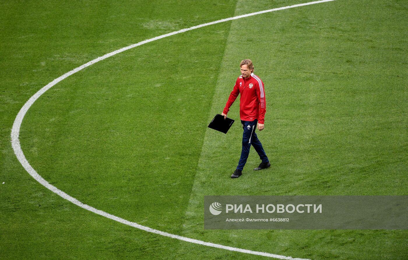 Футбол. Тренировка сборной России