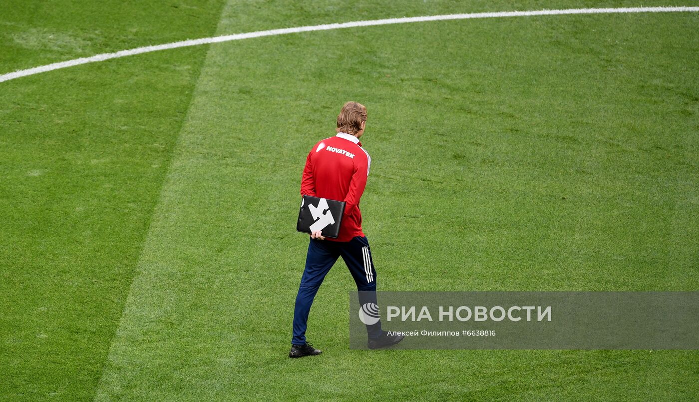 Футбол. Тренировка сборной России