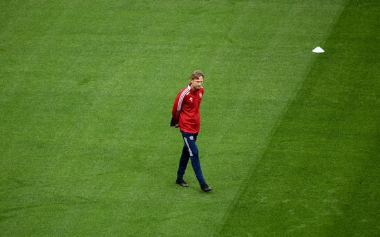 Футбол. Тренировка сборной России