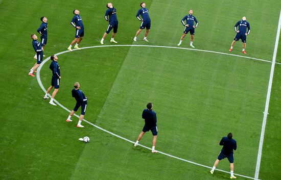 Футбол. Тренировка сборной России