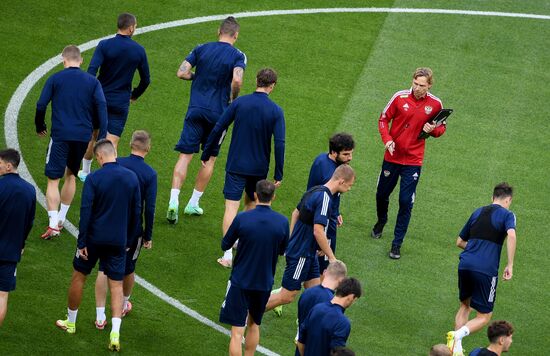 Футбол. Тренировка сборной России