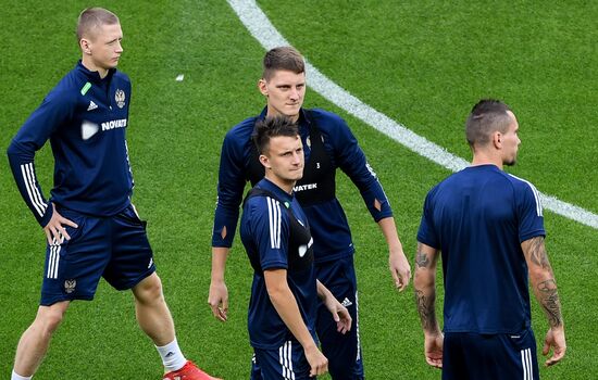 Футбол. Тренировка сборной России