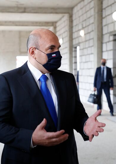 Премьер-министр РФ М. Мишустин посетил Физтех-лицей имени П. Л. Капицы