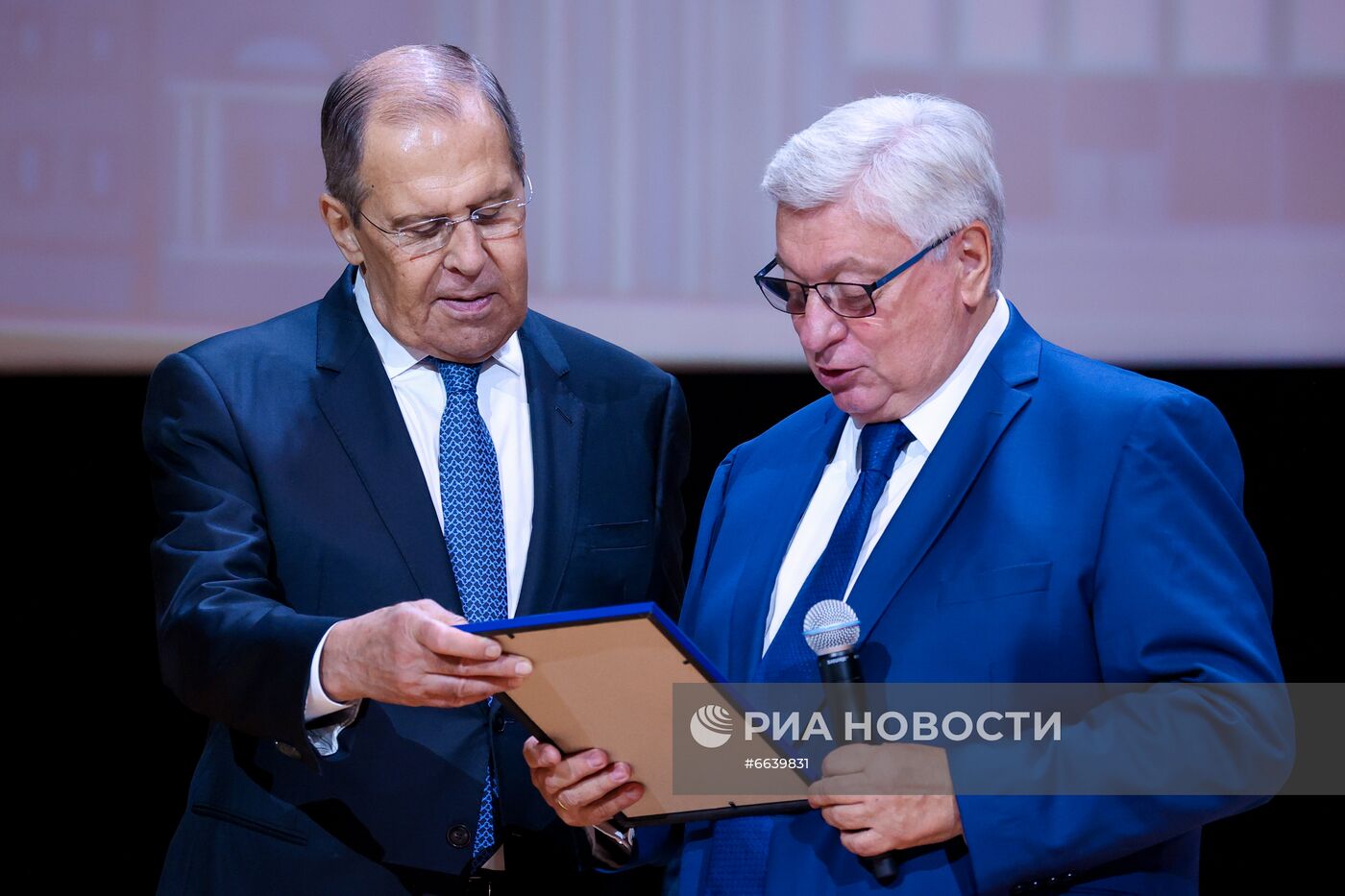 Выступление главы МИД РФ С. Лаврова в МГИМО