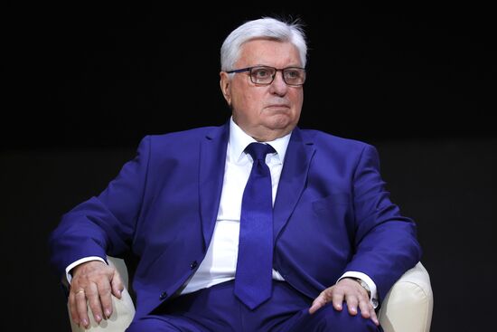 Выступление главы МИД РФ С. Лаврова в  МГИМО