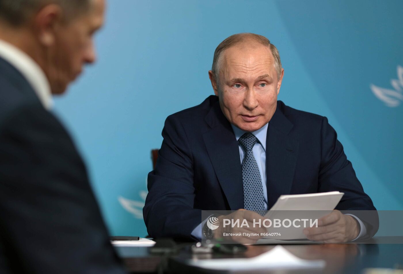 Рабочая поездка президента РФ В. Путина в Дальневосточный федеральный округ. День второй