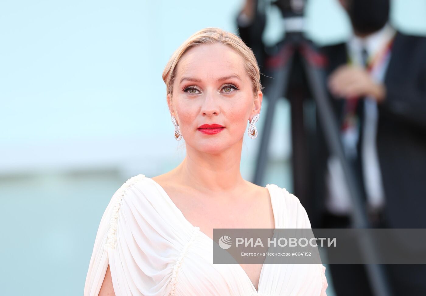 Член жюри параллельной программы "Горизонты" (Orizzonti) режиссер и актриса Мона Фастволд на церемонии открытия 78-го Венецианского международного кинофестиваля. Место: Италия, Венеция. Автор: Екатерина Чеснокова/РИА Новости. Венецианский кинофестиваль. Открытие