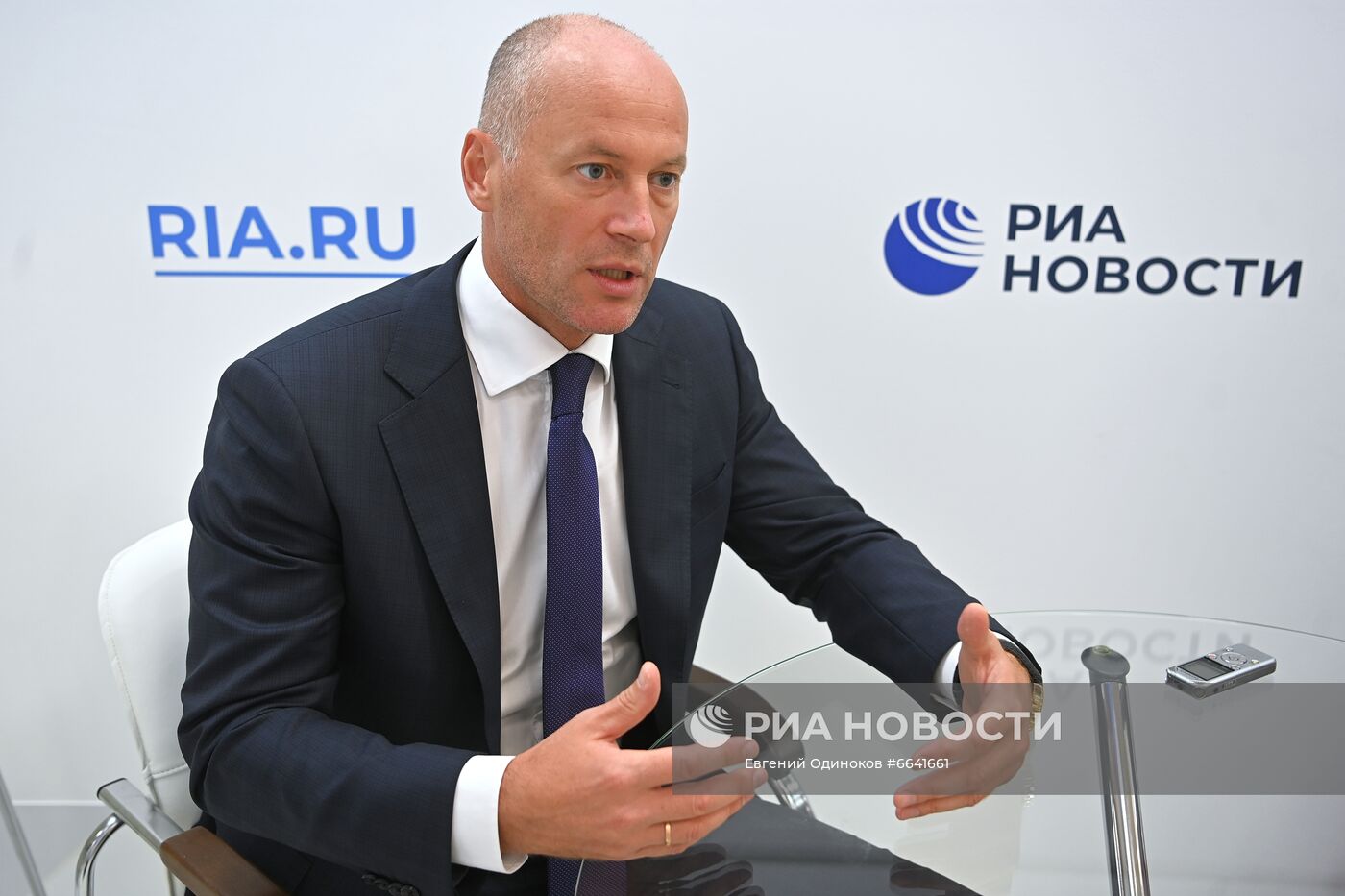 ВЭФ-2021. Работа стенда МИА "Россия сегодня"