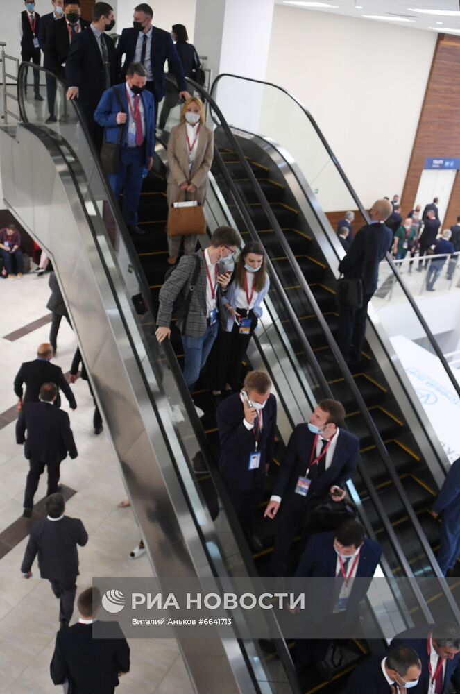 ВЭФ-2021. Работа форума