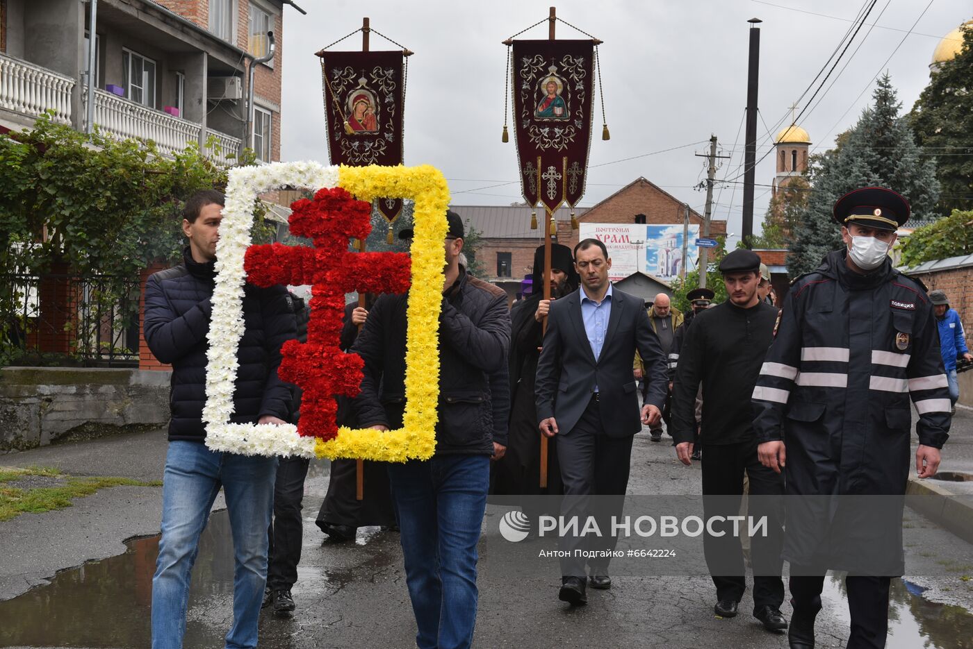 День траура по погибшим в школе №1 в Беслане