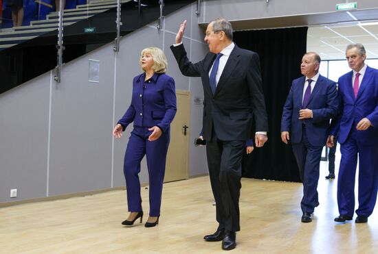 Поездка министра иностранных дел РФ С. Лаврова в  Санкт-Петербург