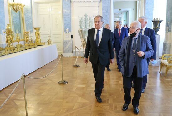 Поездка министра иностранных дел РФ С. Лаврова в  Санкт-Петербург