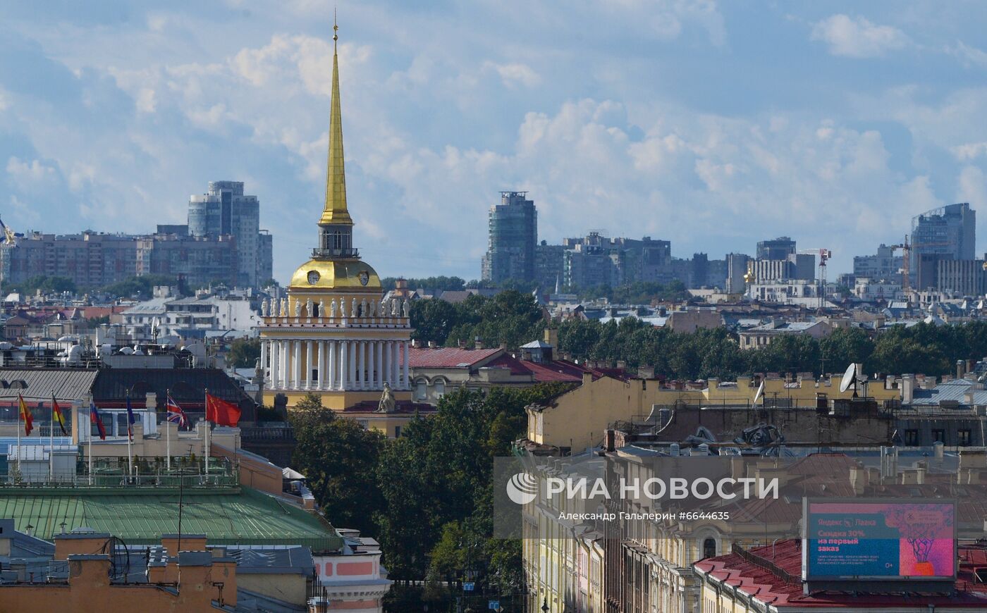 Вид с крыши адмиралтейства