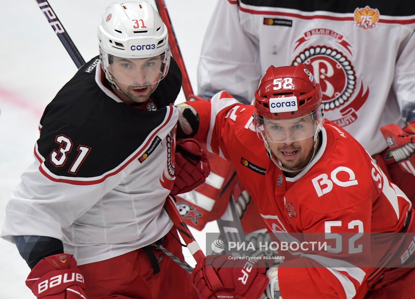 Хоккей. КХЛ. Матч "Спартак" - "Витязь"