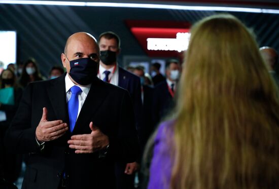 Премьер-министр РФ М. Мишустин принял участие в Московском финансовом форуме