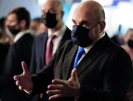 Премьер-министр РФ М. Мишустин принял участие в Московском финансовом форуме