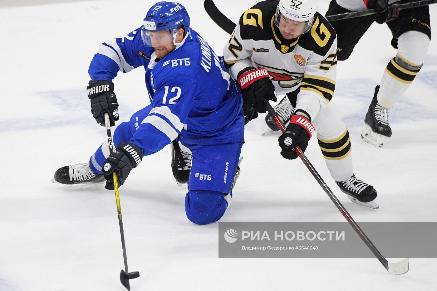 Хоккей. КХЛ. Матч "Динамо" (Москва) - "Авангард"