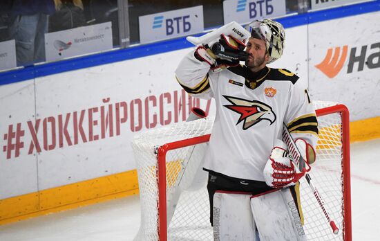 Хоккей. КХЛ. Матч "Динамо" (Москва) - "Авангард"