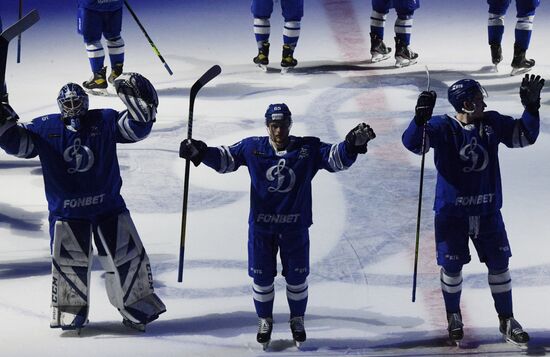 Хоккей. КХЛ. Матч "Динамо" (Москва) - "Авангард"