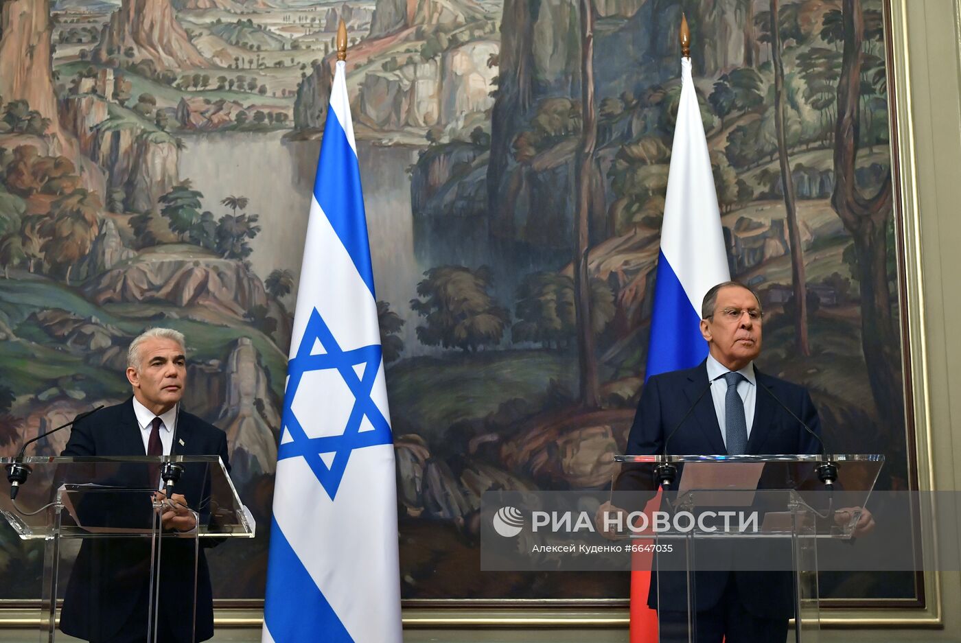 Встреча министров иностранных дел РФ и Израиля С. Лаврова и Я. Лапида