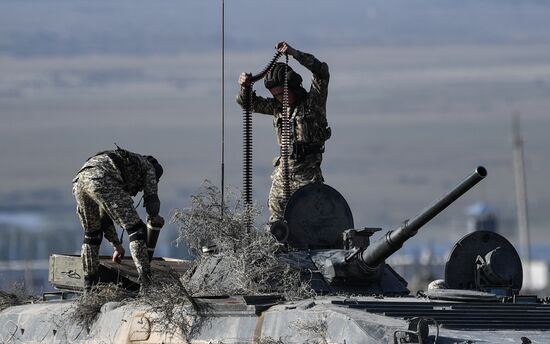 Военные учения ОДКБ "Рубеж-2021" в Киргизии