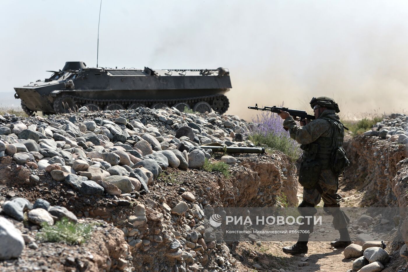 Военные учения ОДКБ "Рубеж-2021" в Киргизии