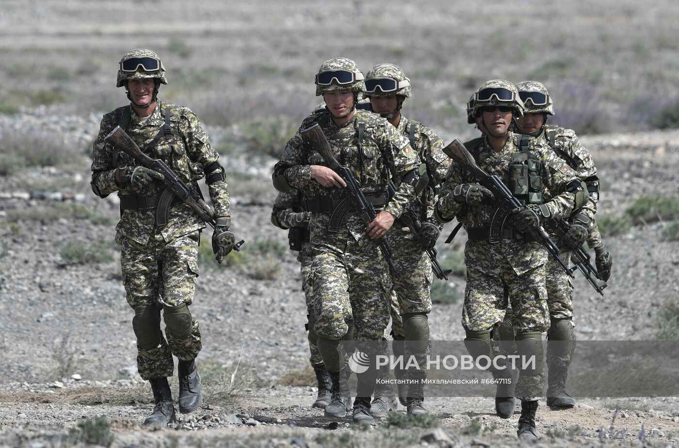 Военные учения ОДКБ "Рубеж-2021" в Киргизии