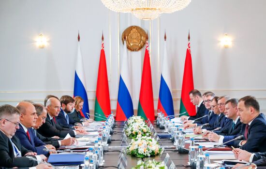 Премьер-министр РФ М. Мишустин принимает участие в заседании Совета Министров Союзного государства