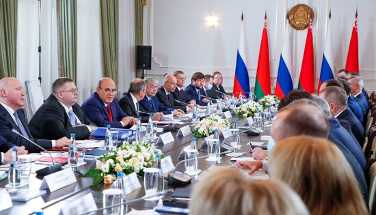 Премьер-министр РФ М. Мишустин принимает участие в заседании Совета Министров Союзного государства