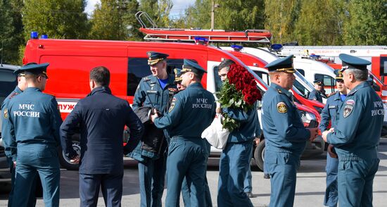 Похороны погибшего главы МЧС Е. Зиничева в Санкт-Петербурге