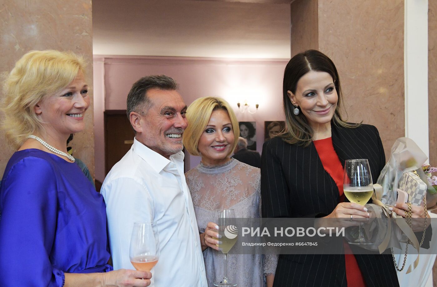 Сбор труппы театра "Моссовета"