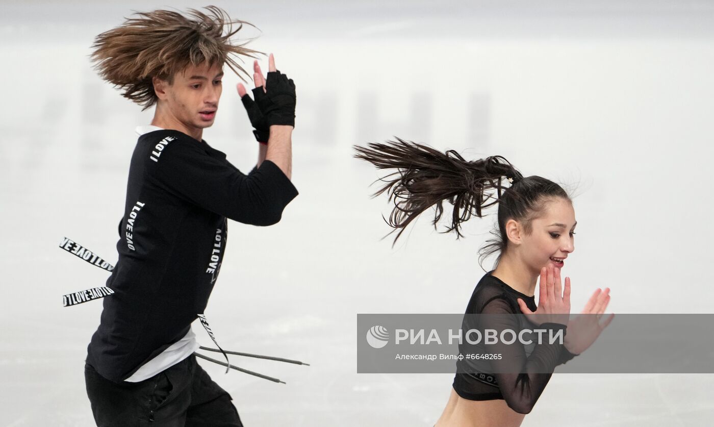 Фигурное катание. Контрольные прокаты. Танцы. Ритмический танец