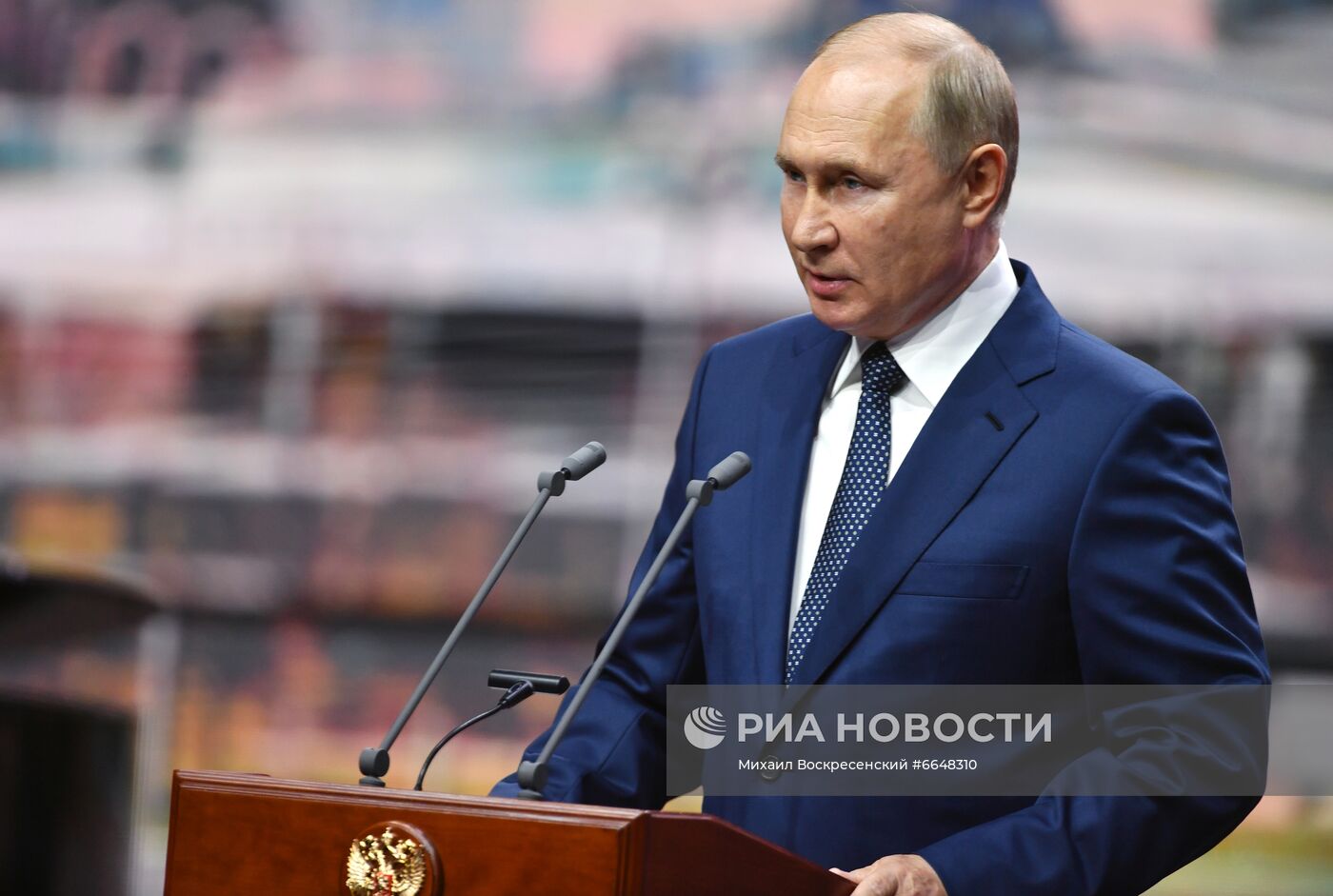 Торжественное мероприятие, посвящённое Дню города Москвы, в парке "Зарядье"