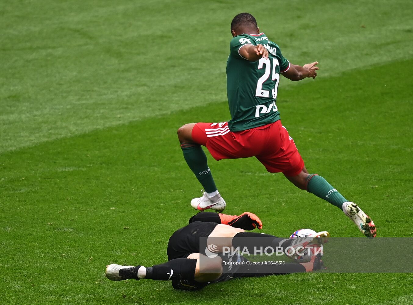 Футбол. РПЛ. Матч "Локомотив" - "Крылья Советов"