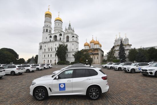 Вручение ключей от автомобилей победителям летней Олимпиады-2020 в Токио