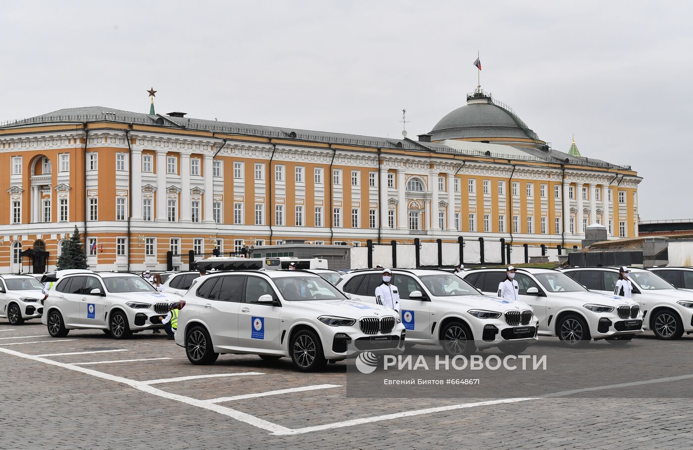 Вручение ключей от автомобилей победителям летней Олимпиады-2020 в Токио