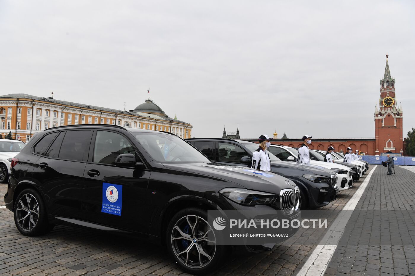 Вручение ключей от автомобилей победителям летней Олимпиады-2020 в Токио