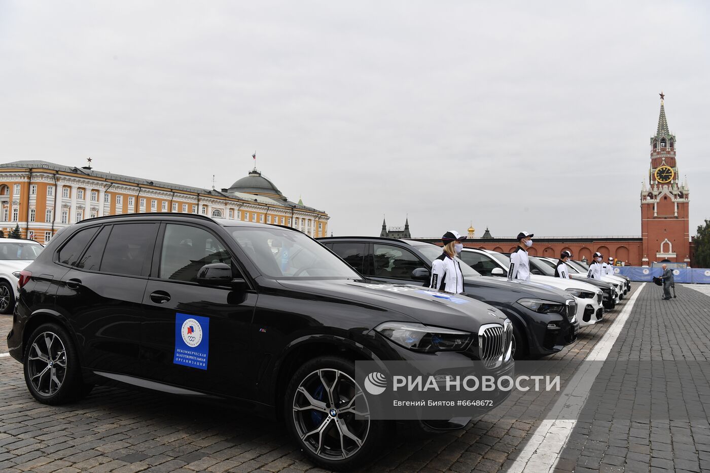 Вручение ключей от автомобилей победителям летней Олимпиады-2020 в Токио