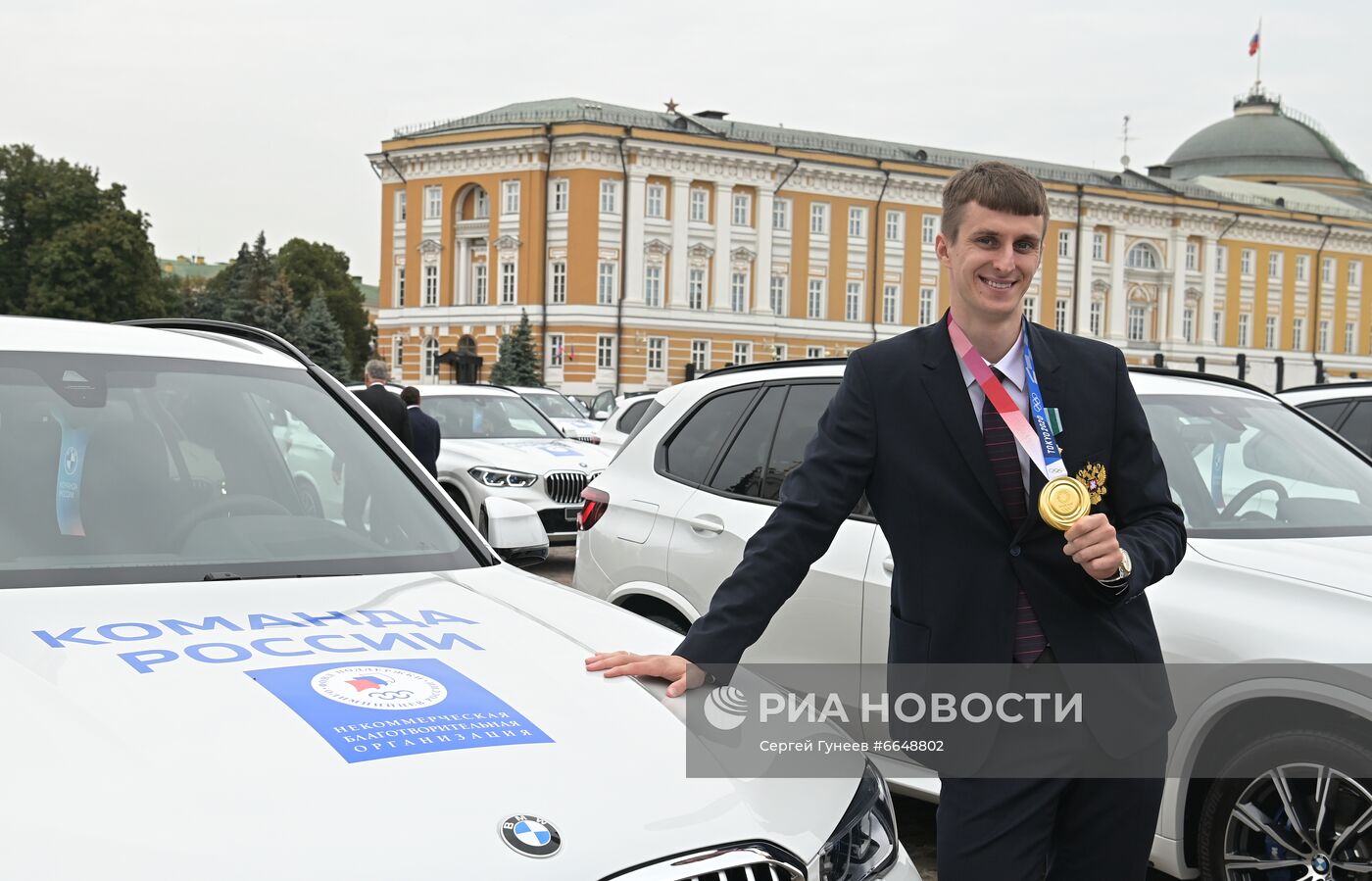 Вручение ключей от автомобилей победителям летней Олимпиады-2020 в Токио