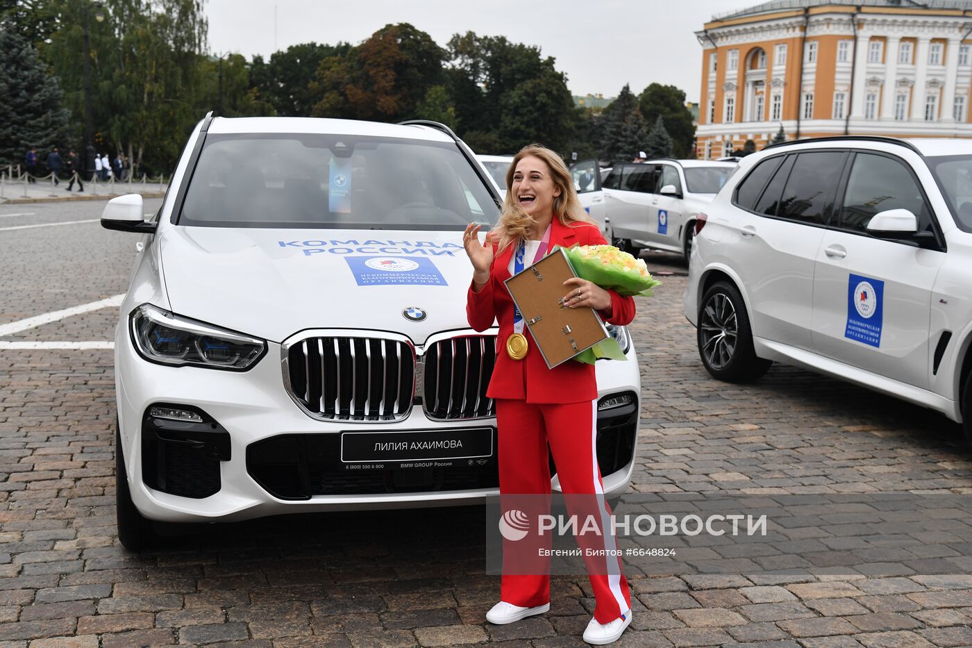 Вручение ключей от автомобилей победителям летней Олимпиады-2020 в Токио |  РИА Новости Медиабанк