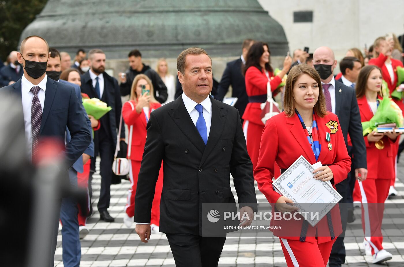 Вручение ключей от автомобилей победителям летней Олимпиады-2020 в Токио
