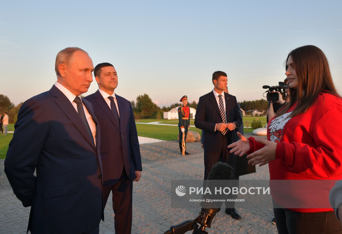 Рабочая поездка президента РФ В. Путина в Псковскую область