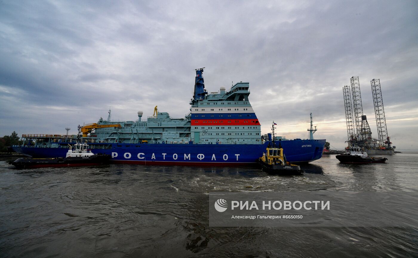 Ледокол "Арктика" на Кронштадтском морском заводе