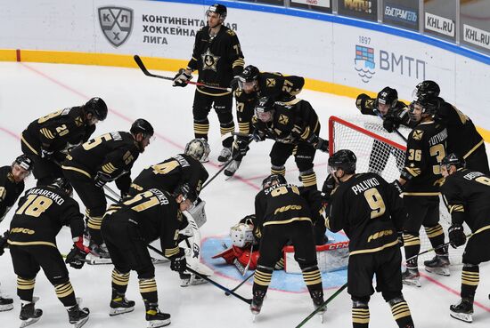 Хоккей. КХЛ. Матч "Адмирал" - "Динамо" (Москва)