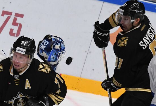 Хоккей. КХЛ. Матч "Адмирал" - "Динамо" (Москва)