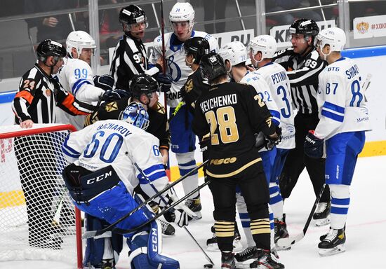 Хоккей. КХЛ. Матч "Адмирал" - "Динамо" (Москва)