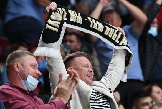 Хоккей. КХЛ. Матч "Адмирал" - "Динамо" (Москва)