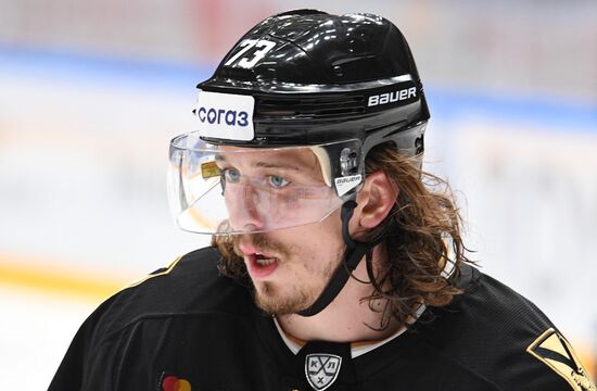 Хоккей. КХЛ. Матч "Адмирал" - "Динамо" (Москва)